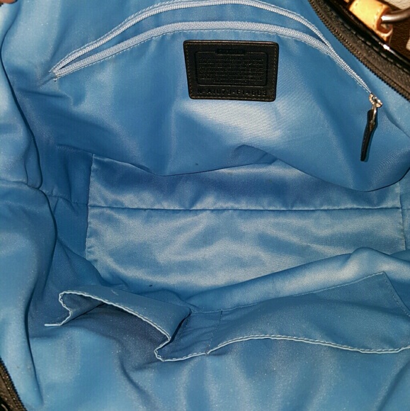 Coach - Picture 3 of 5